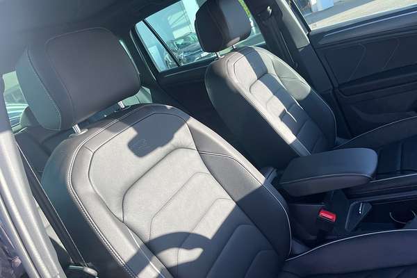 2023 Volkswagen Tiguan 162TSI R-Line 5N