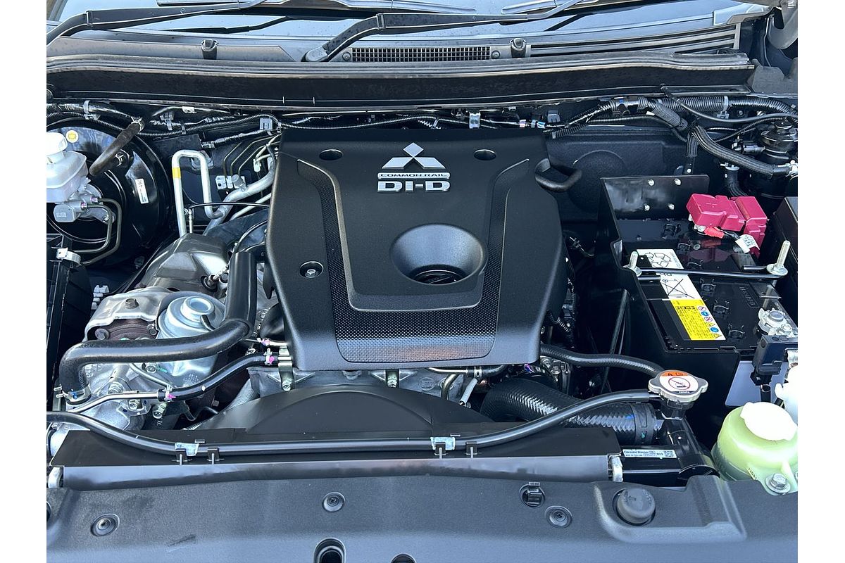 2022 Mitsubishi Pajero Sport GLS QF