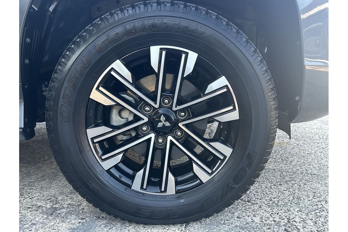 2022 Mitsubishi Pajero Sport GLS QF