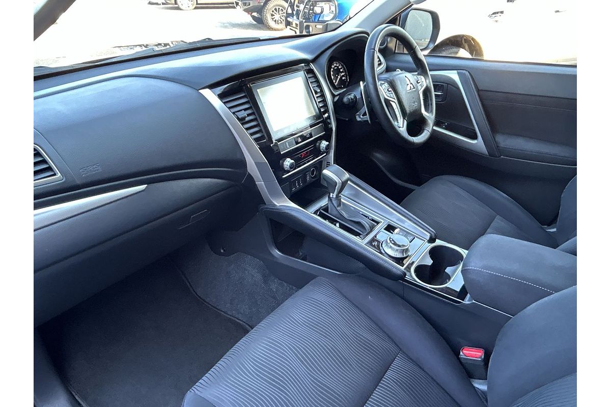 2022 Mitsubishi Pajero Sport GLS QF