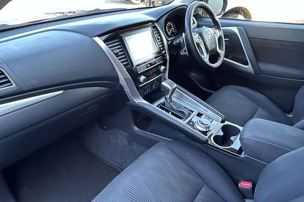 2022 Mitsubishi Pajero Sport GLS QF