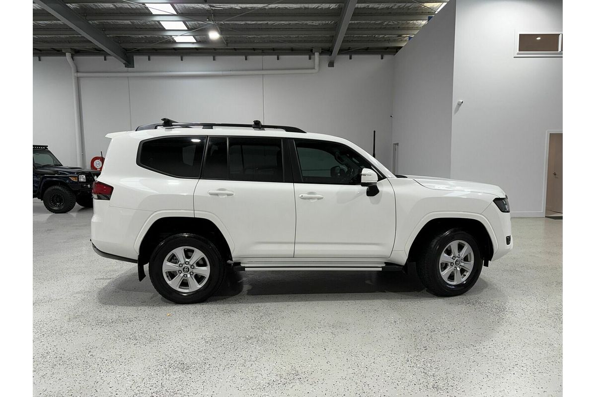 2022 Toyota Landcruiser GXL FJA300R