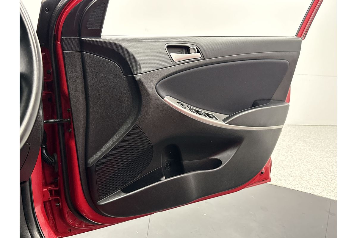 2017 Hyundai Accent Sport RB5