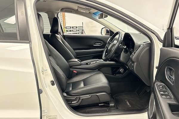 2019 Honda HR-V VTi-S