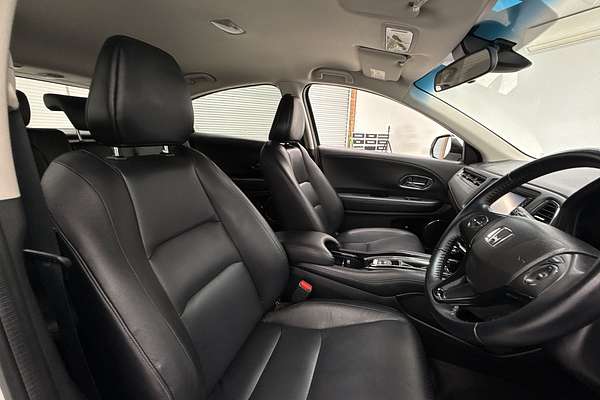 2019 Honda HR-V VTi-S