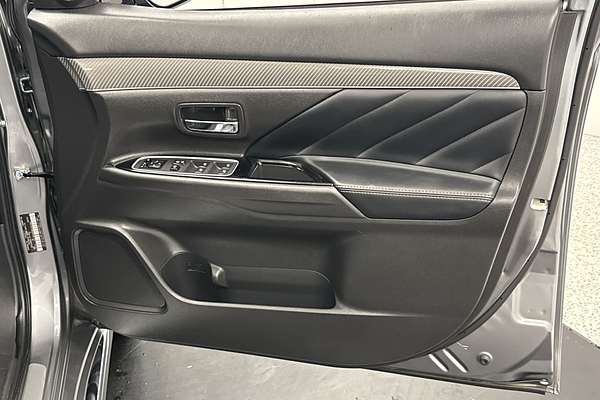 2021 Mitsubishi Outlander PHEV Exceed ZL