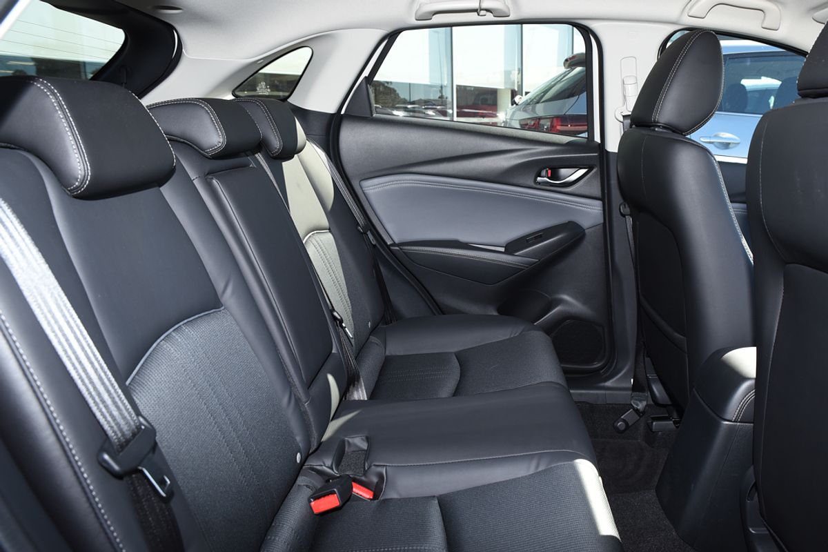 2023 Mazda CX-3 sTouring DK