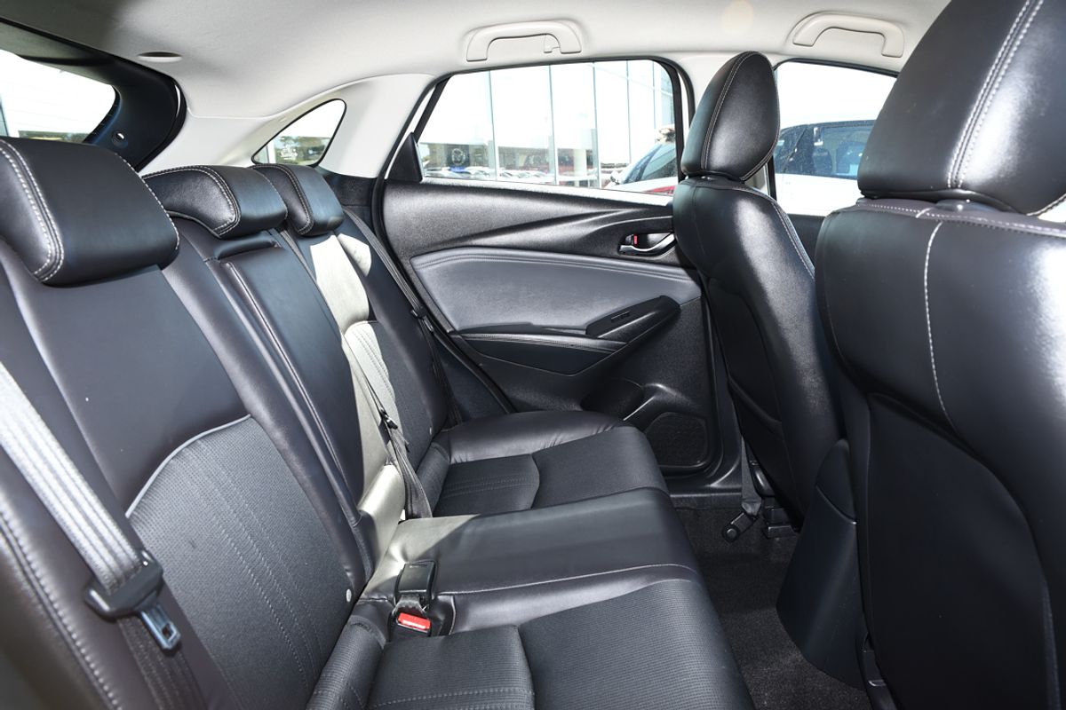 2022 Mazda CX-3 sTouring DK