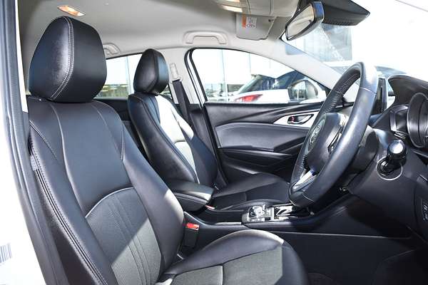 2022 Mazda CX-3 sTouring DK