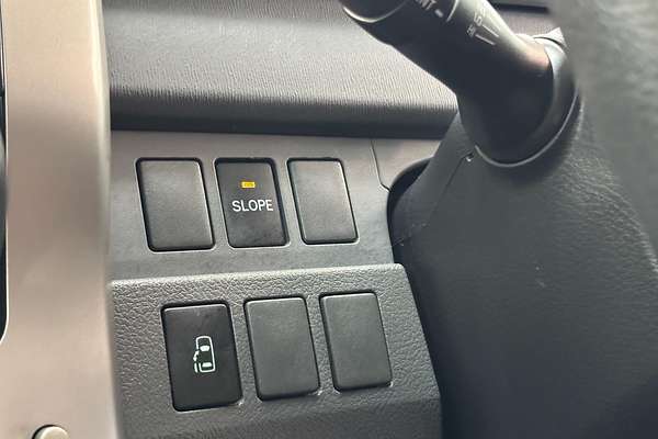 2009 Toyota VOXY WELCAB ZRR70