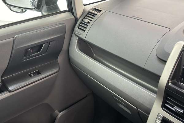 2009 Toyota VOXY WELCAB ZRR70