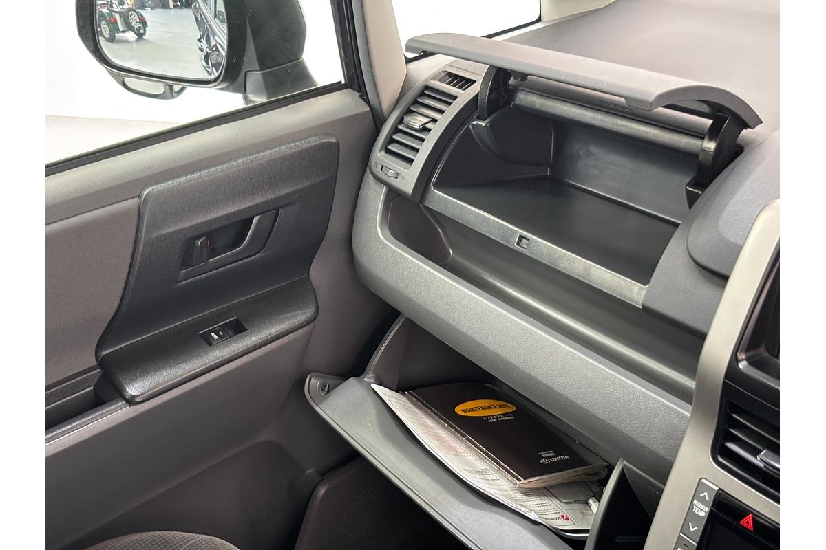 2009 Toyota VOXY WELCAB ZRR70