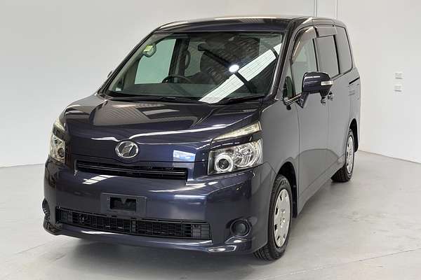 2009 Toyota VOXY WELCAB ZRR70