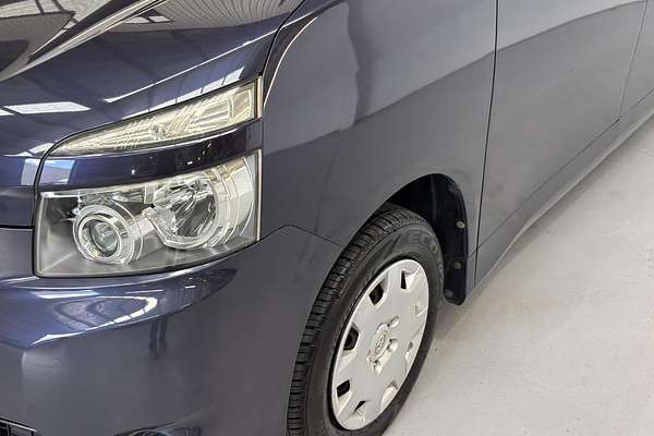 2009 Toyota VOXY WELCAB ZRR70