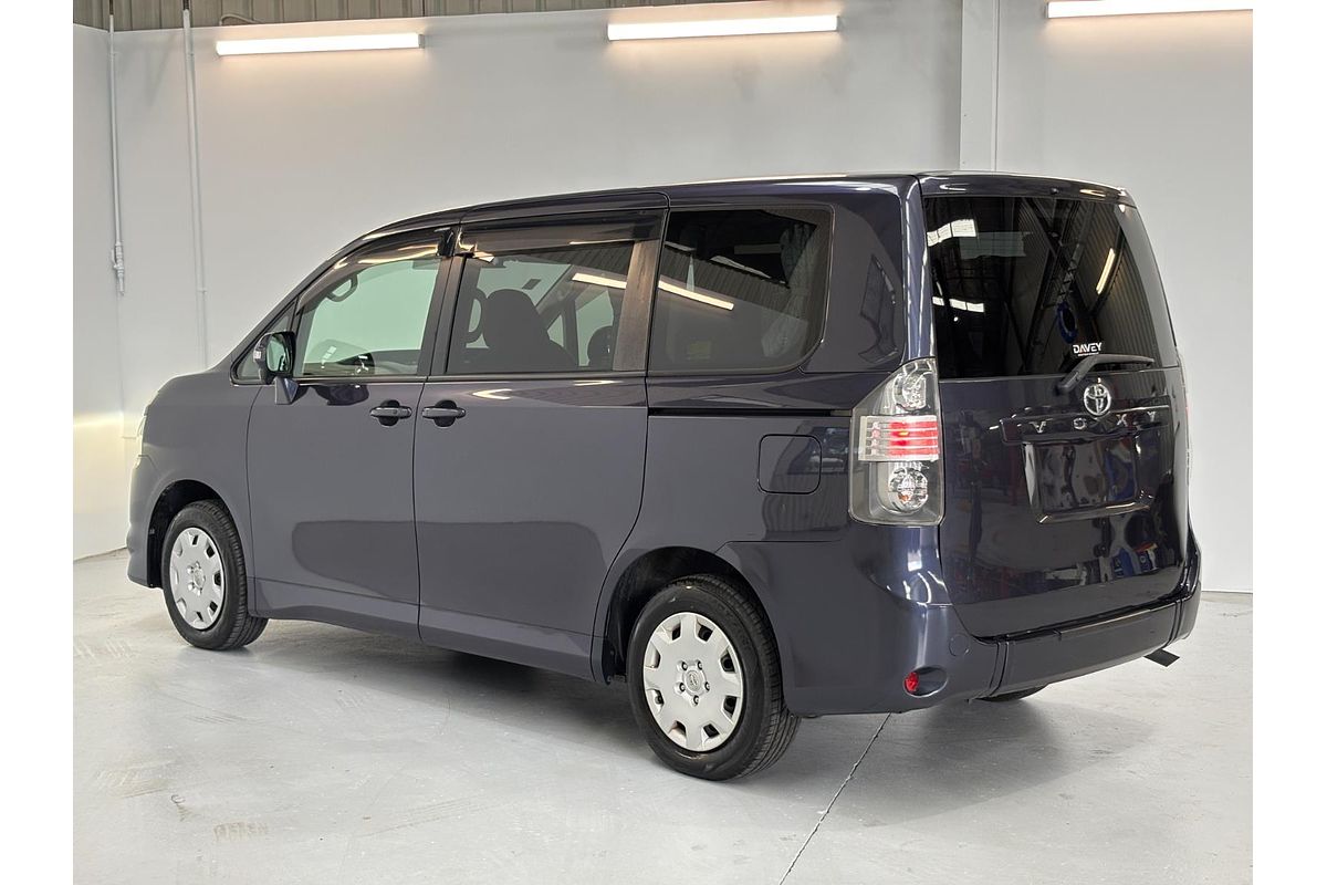2009 Toyota VOXY WELCAB ZRR70