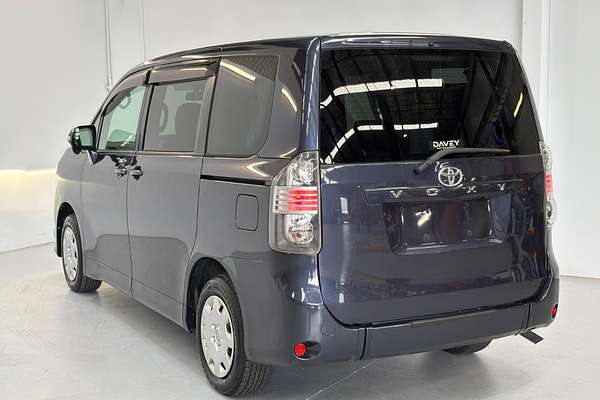 2009 Toyota VOXY WELCAB ZRR70