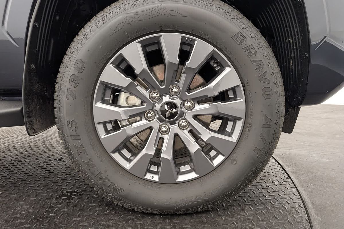 2025 Mitsubishi Triton GLS MV 4X4