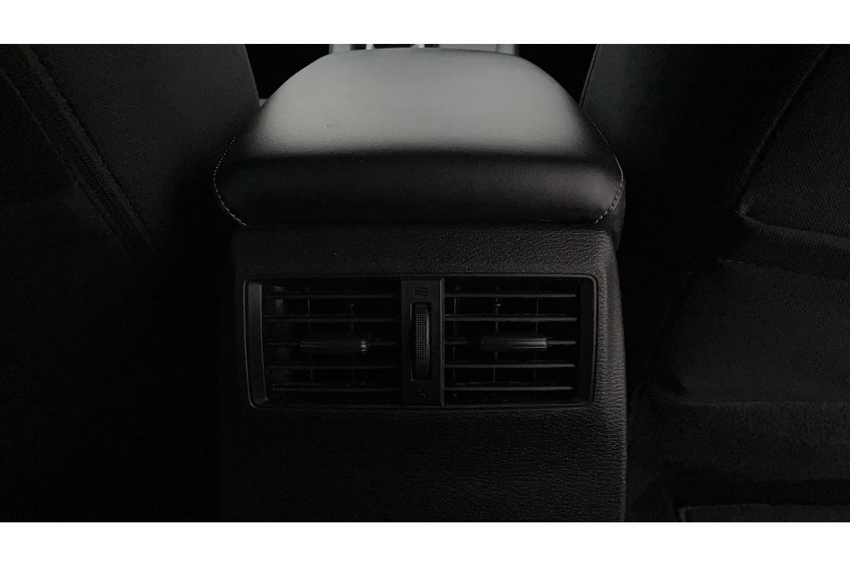 2022 Mitsubishi Outlander LS ZM