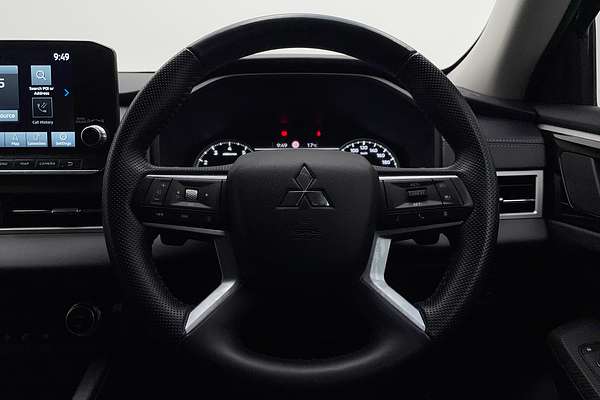 2022 Mitsubishi Outlander LS ZM