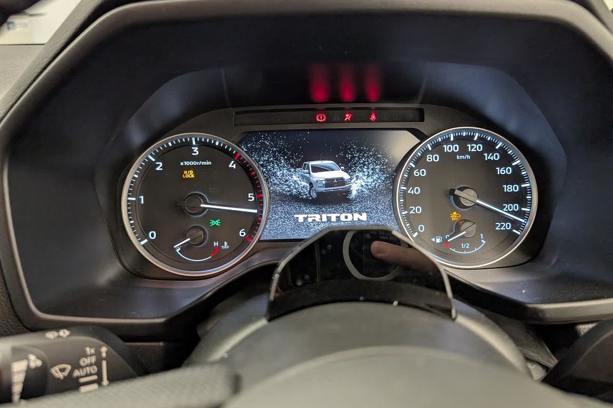 2025 Mitsubishi Triton GLS MV 4X4