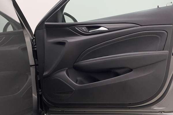 2018 Holden Commodore RS ZB