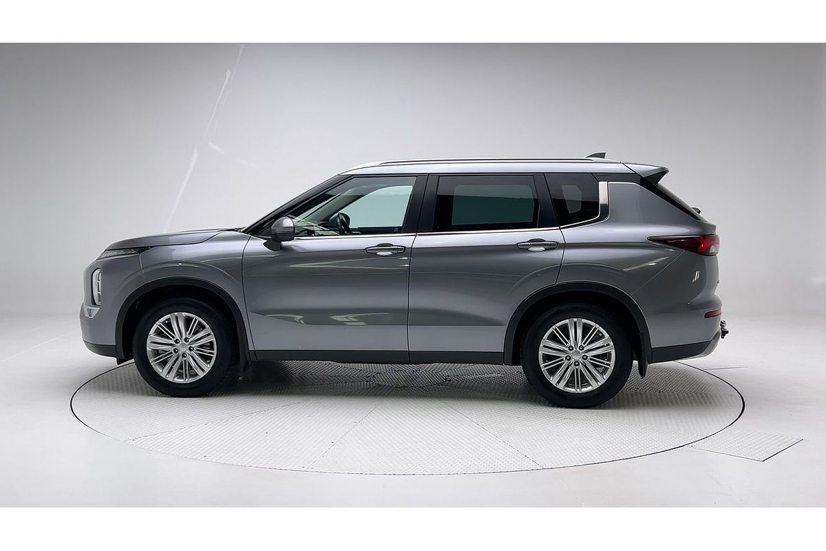 2022 Mitsubishi Outlander LS ZM