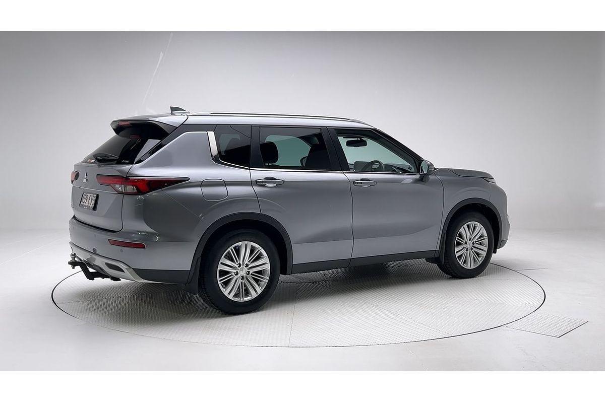 2022 Mitsubishi Outlander LS ZM