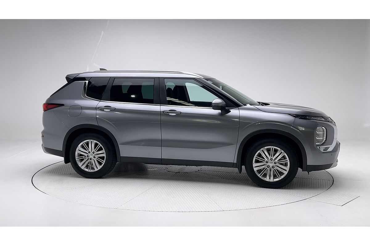 2022 Mitsubishi Outlander LS ZM