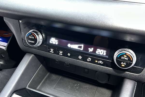 2022 Mitsubishi Outlander LS ZM