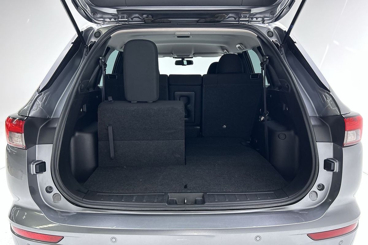 2022 Mitsubishi Outlander LS ZM
