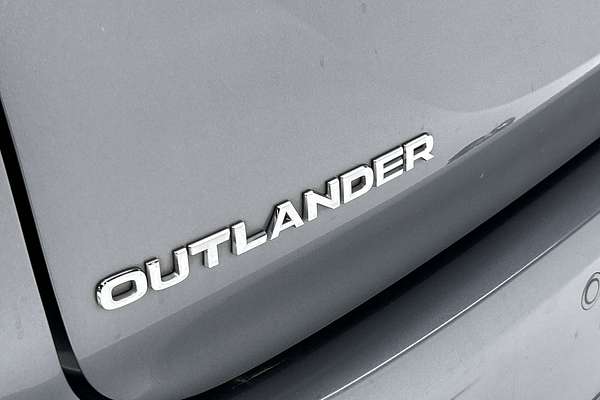2022 Mitsubishi Outlander LS ZM