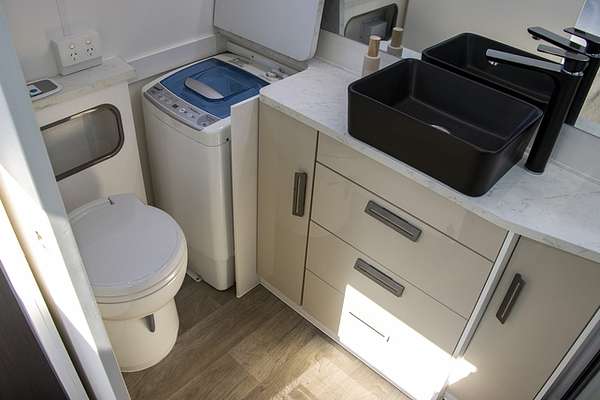 2022 Jayco SILVERLINE CARAVAN 21.65-3.OB.SL-MY22