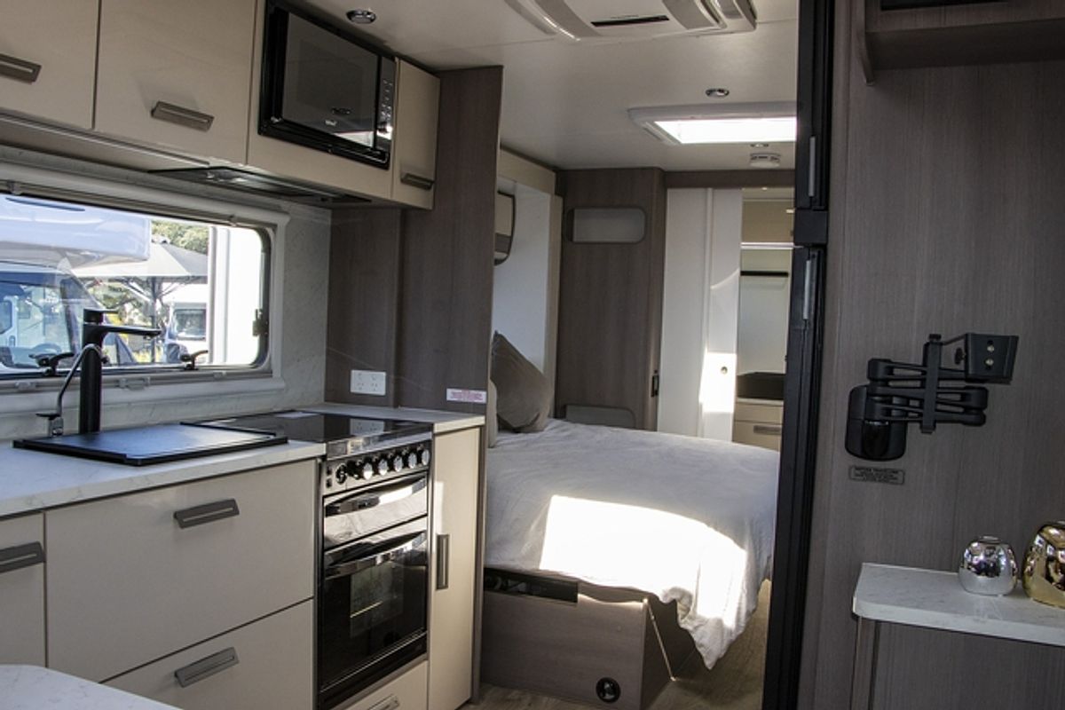2022 Jayco SILVERLINE CARAVAN 21.65-3.OB.SL-MY22