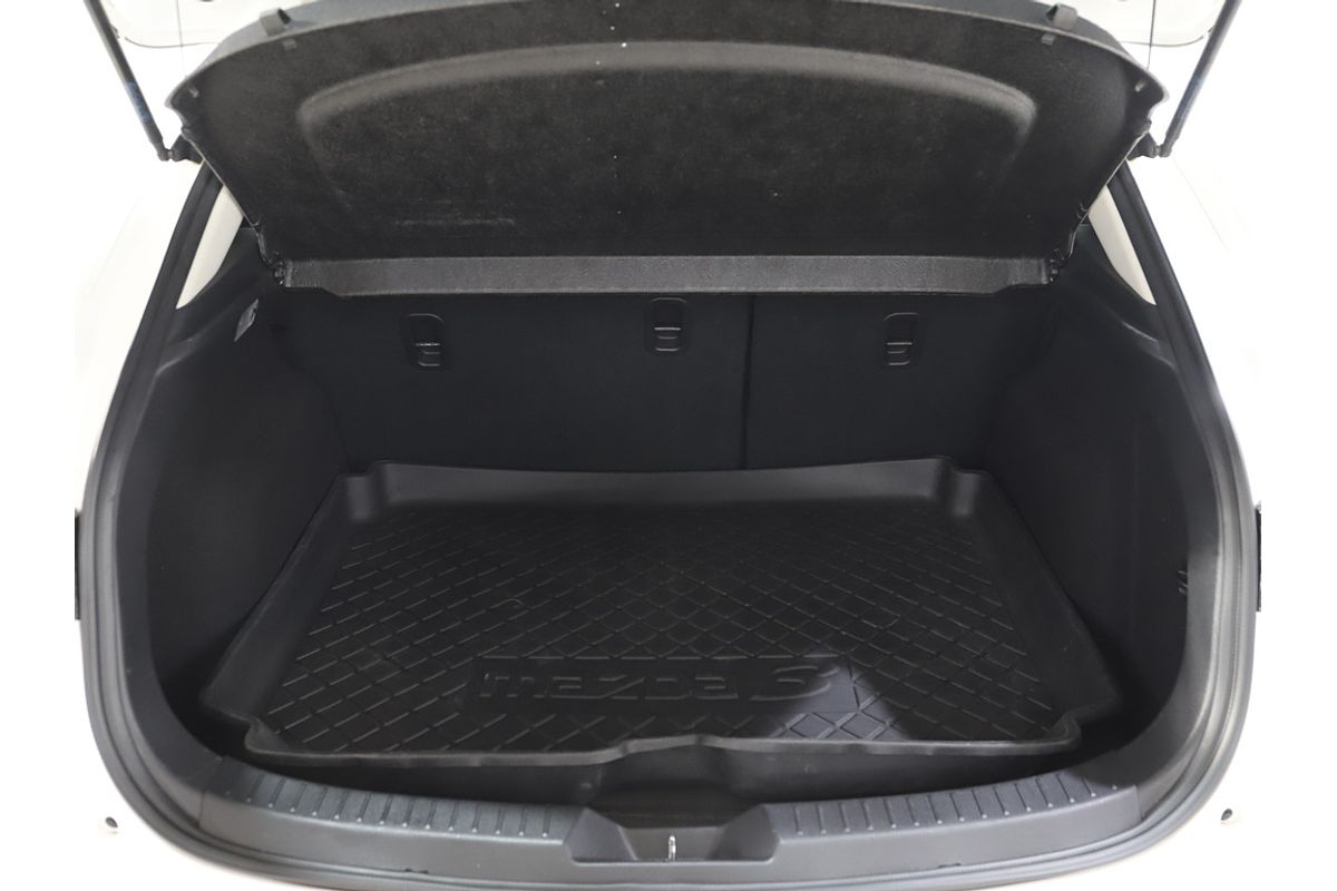 2015 MAZDA MAZDA3 SP25 AUTO 5D HATCHBACK 4CYL 