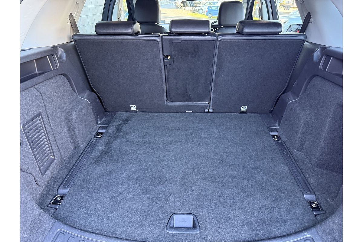 2016 Land Rover Discovery Sport Si4 SE L550