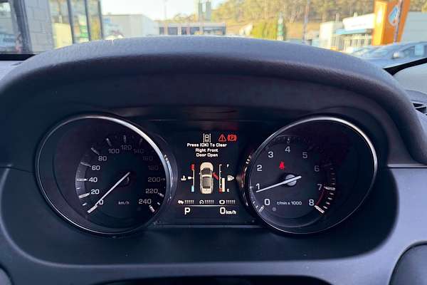 2016 Land Rover Discovery Sport Si4 SE L550