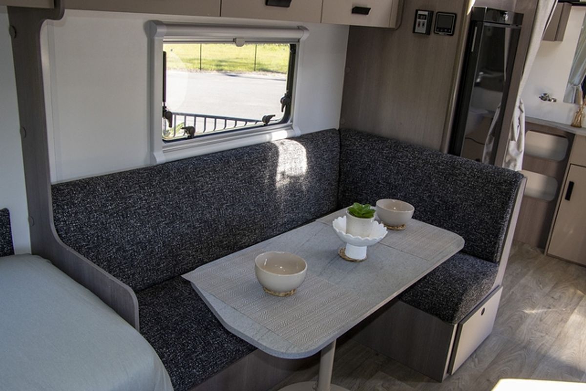 2024 Jayco JOURNEY POPTOP 17.55-9.OB.JY-MY24