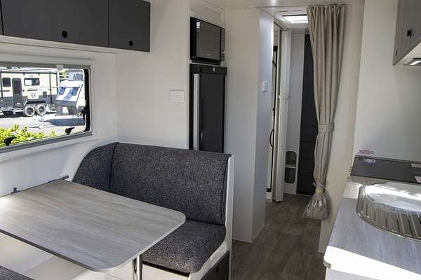 2025 Jayco STARCRAFT CARAVAN 19.61-3.BP.SC-MY25