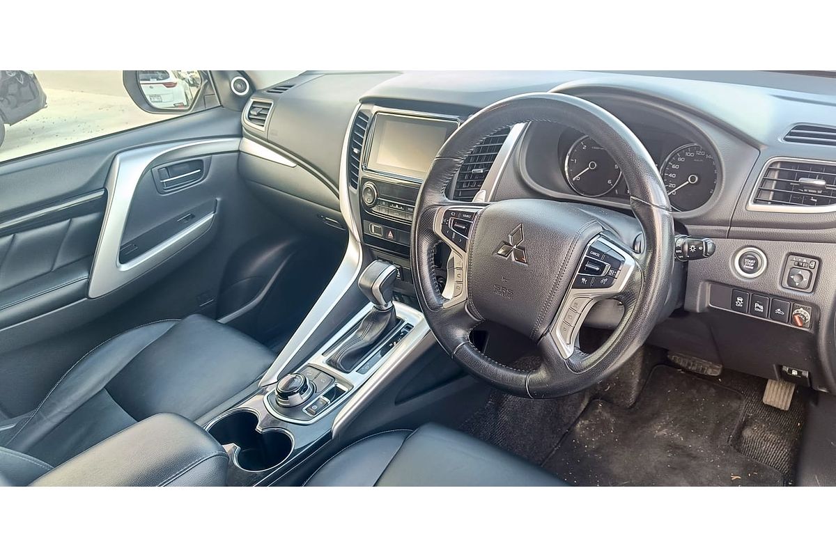 2017 Mitsubishi Pajero Sport Exceed QE