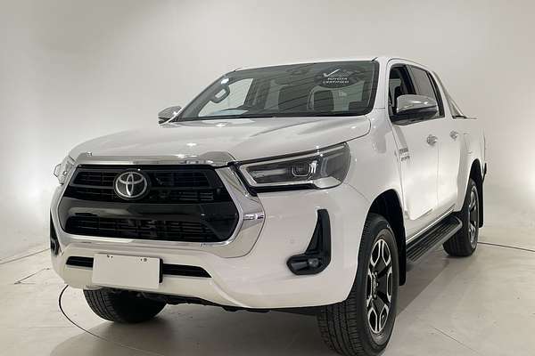 2023 Toyota Hilux SR5 GUN126R 4X4