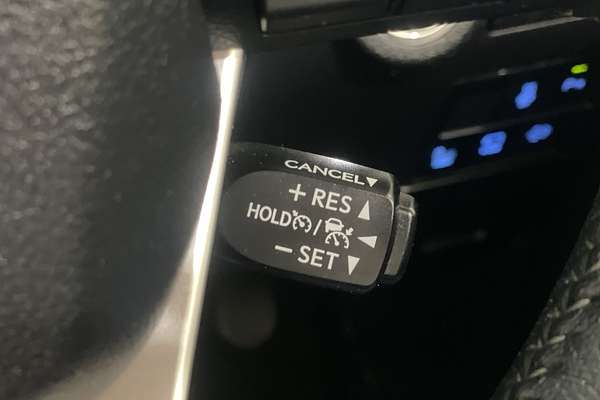 2023 Toyota Hilux SR5 GUN126R 4X4