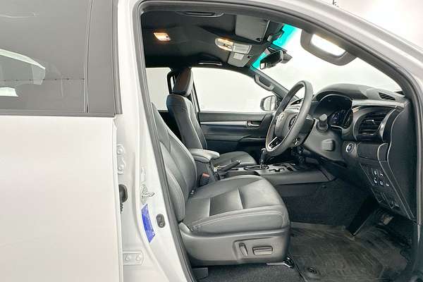 2024 Toyota Hilux Rogue 48V GUN126R 4X4