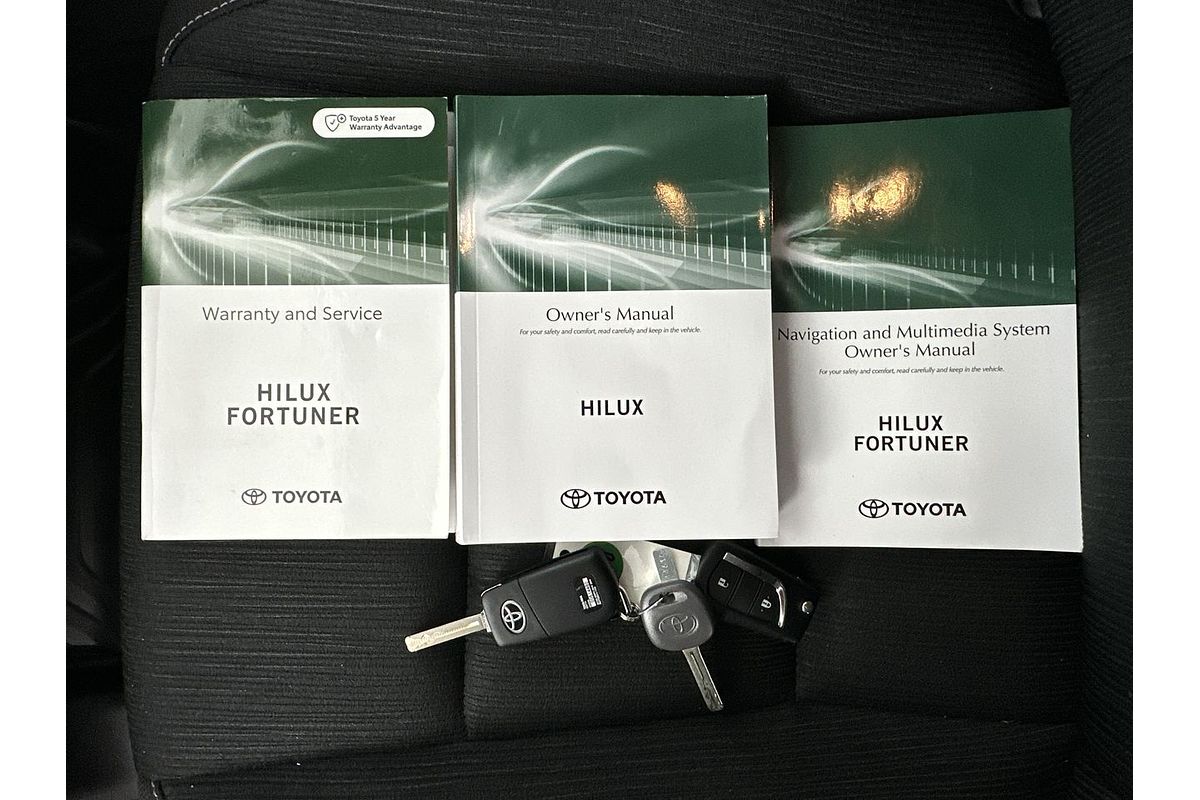 2022 Toyota Hilux SR GUN126R 4X4