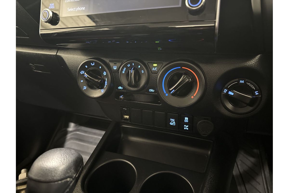 2021 Toyota Hilux SR GUN126R 4X4