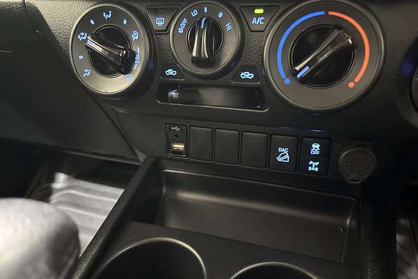 2021 Toyota Hilux SR GUN126R 4X4