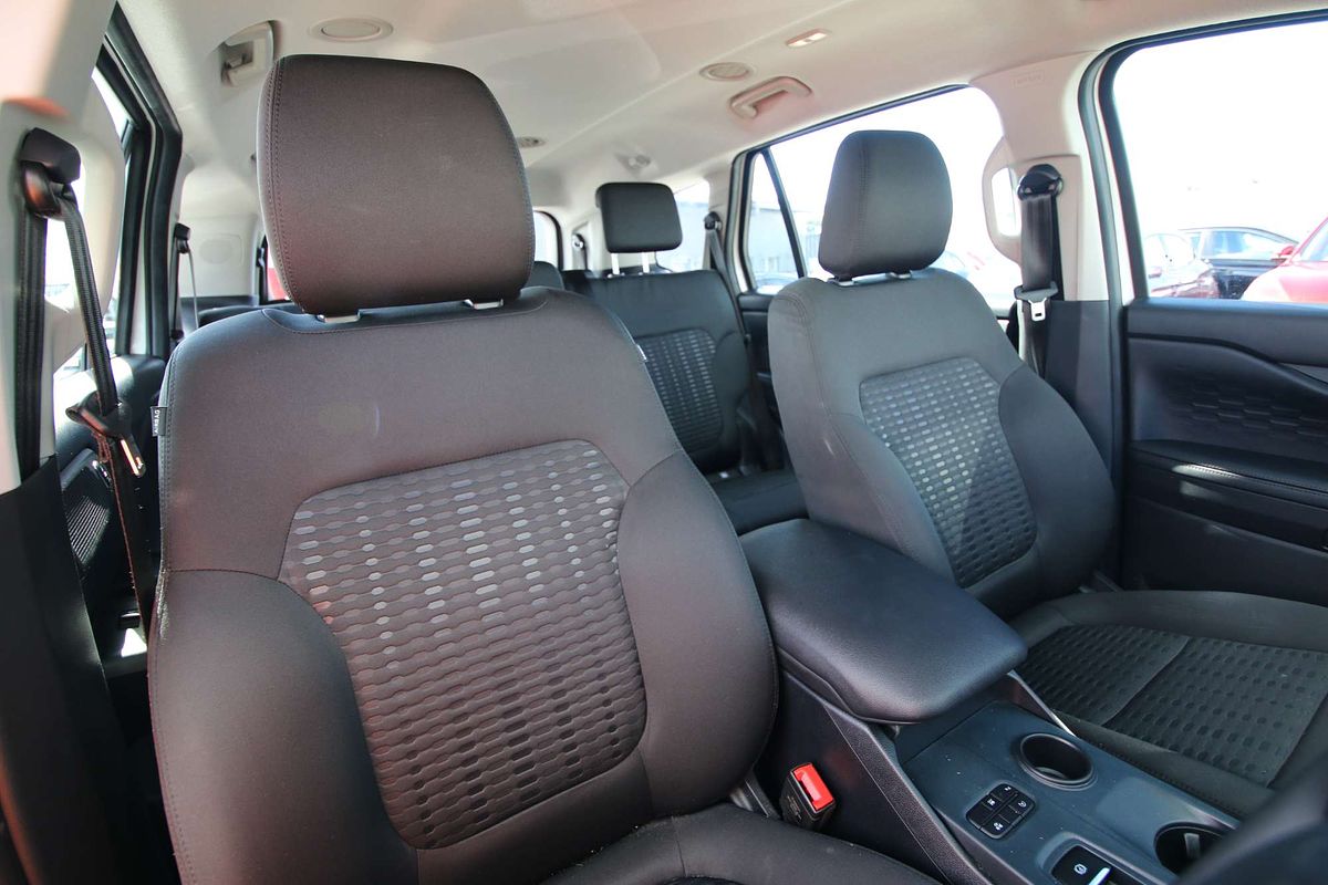 2023 Ford Everest Ambiente