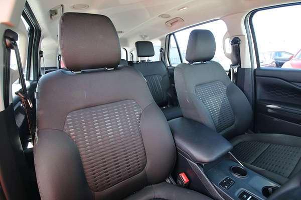 2023 Ford Everest Ambiente