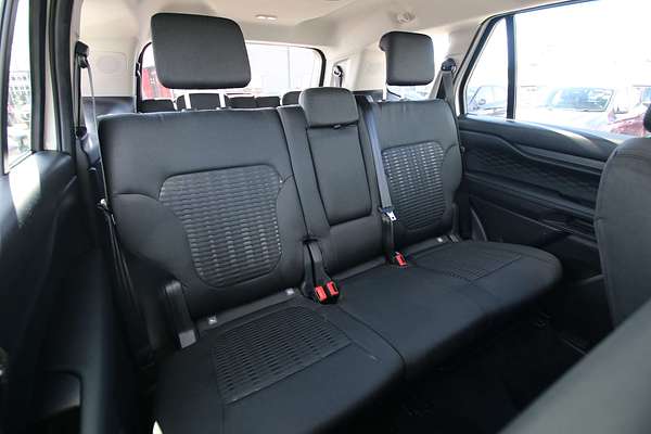 2023 Ford Everest Ambiente