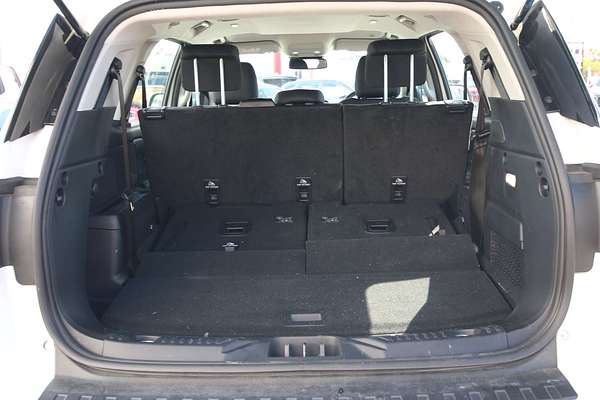2023 Ford Everest Ambiente