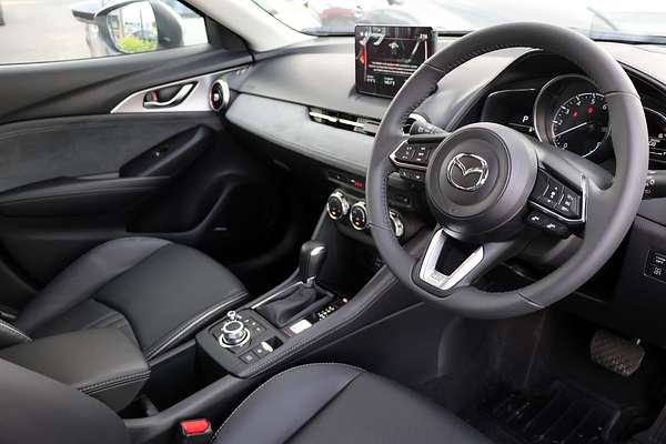 2025 Mazda CX-3 G20 Akari DK